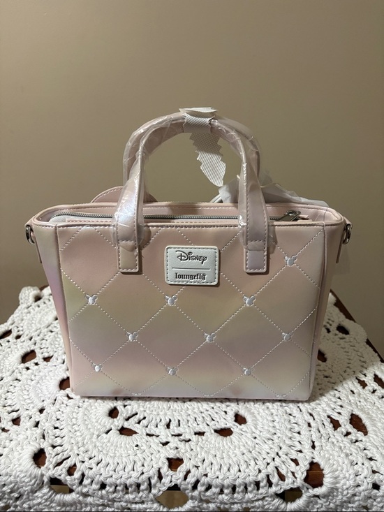 Loungefly Pink and White Minnie Bow Pearls Satchel NWT - Picture 3 of 3
